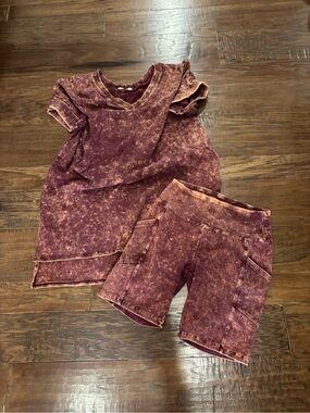 Zenana Outfitters Mineral Wash Maroon Tee & biker Shorts Set
